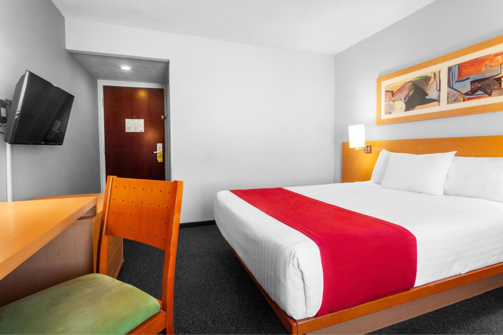 City Express By Marriott Celaya Parque Exterior foto