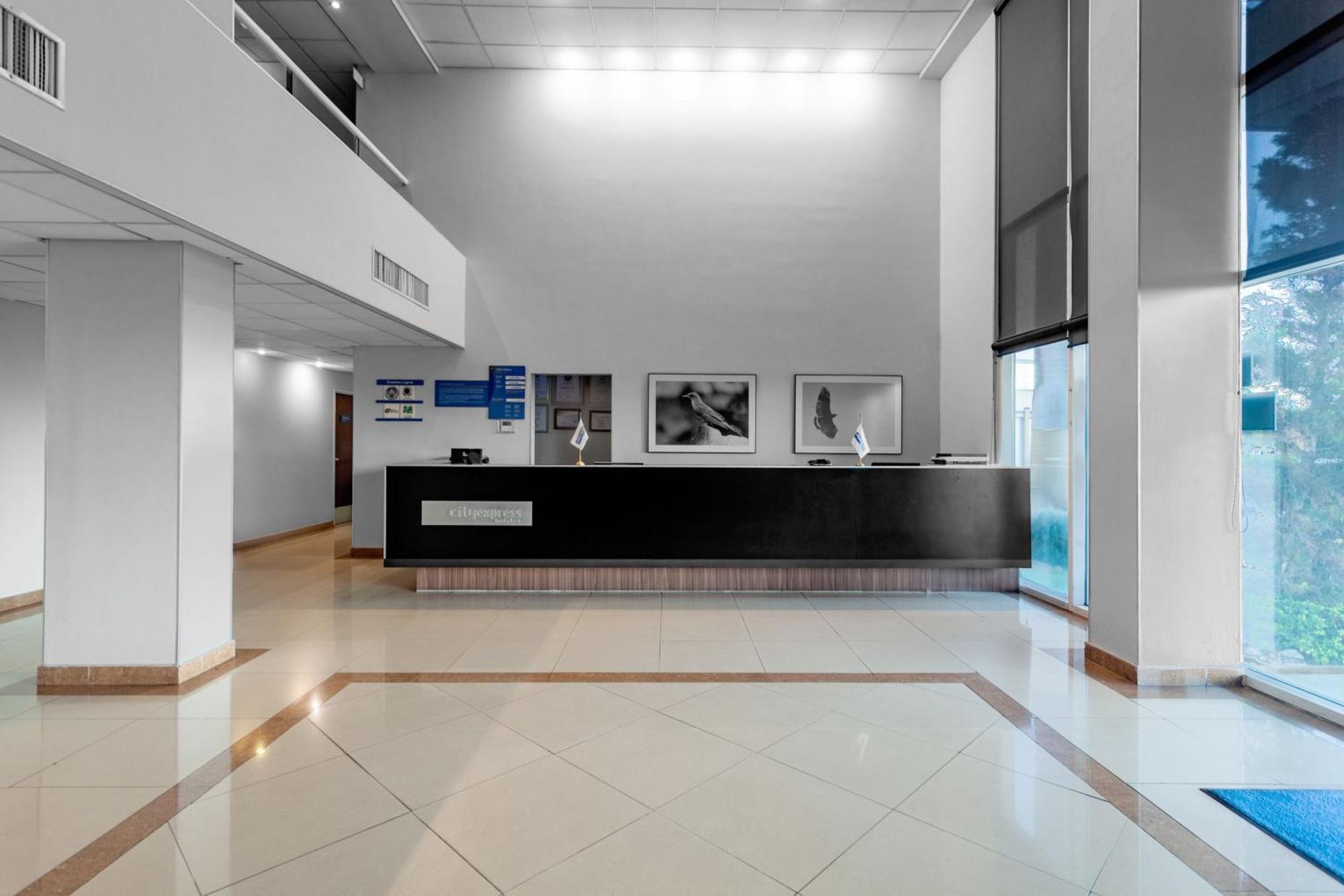 City Express By Marriott Celaya Parque Exterior foto