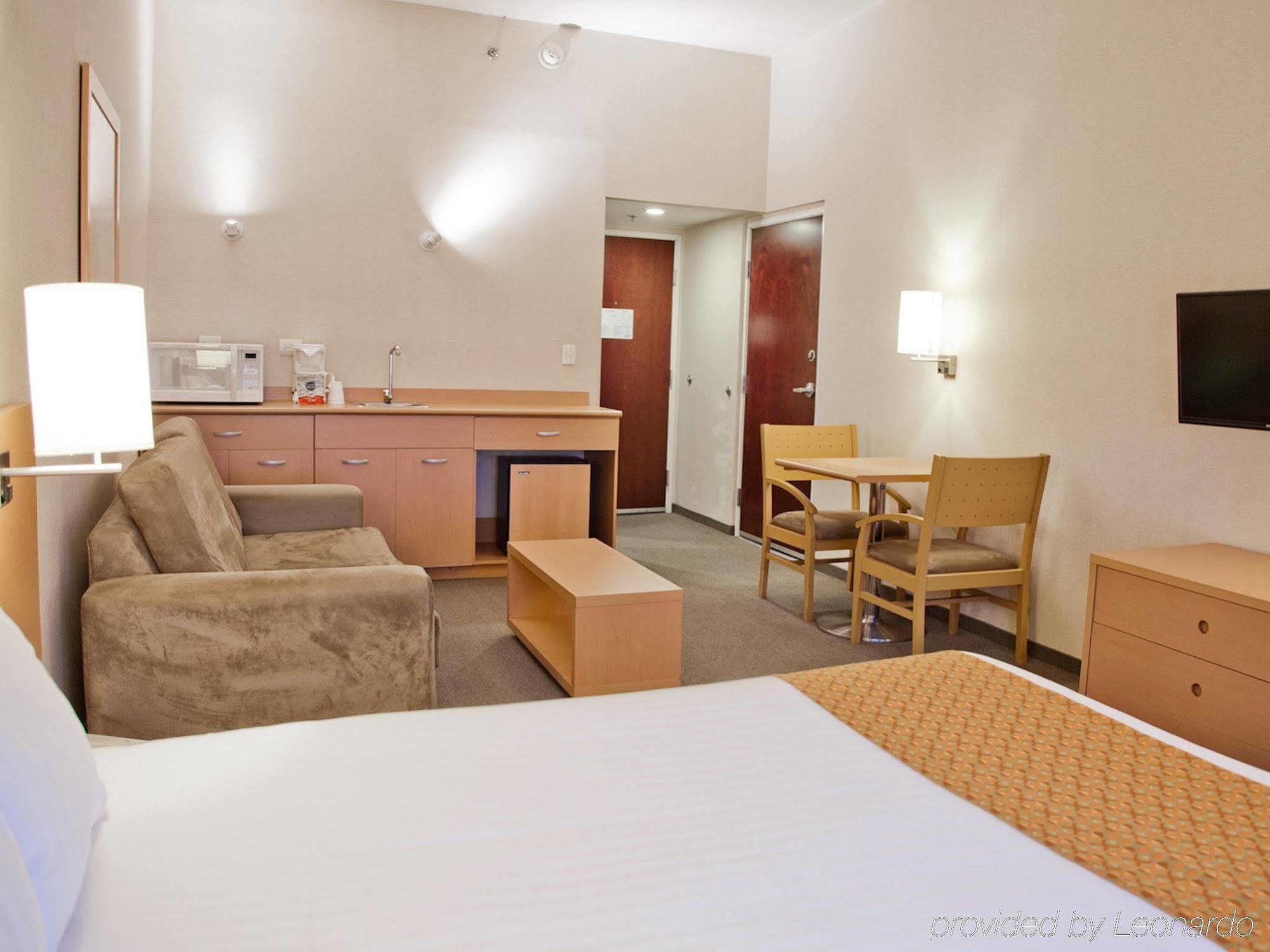 City Express By Marriott Celaya Parque Exterior foto